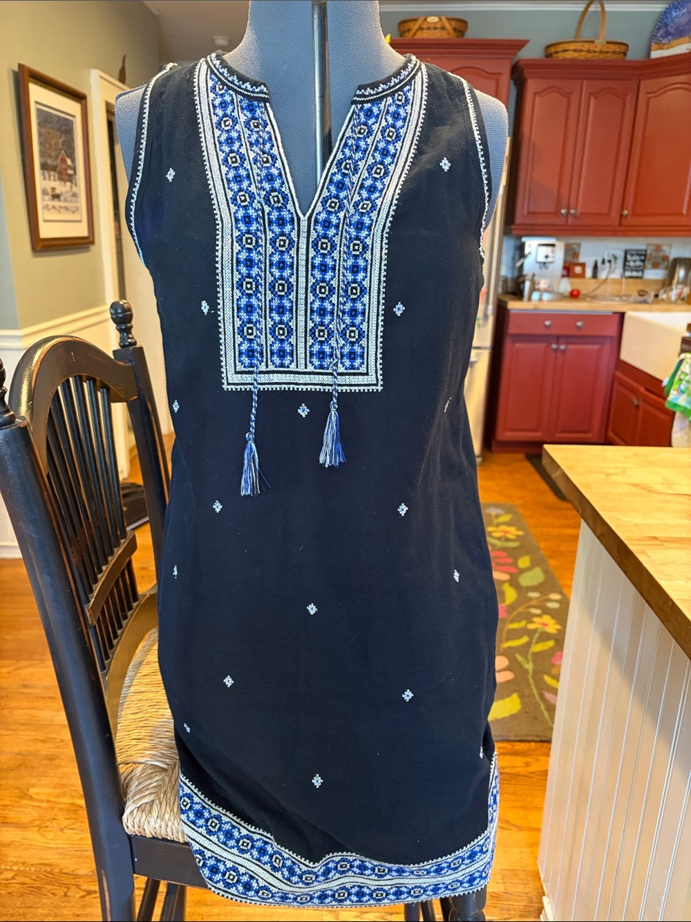Madewell Black Sleeveless Embroidered Shift Dress with Blue Accents